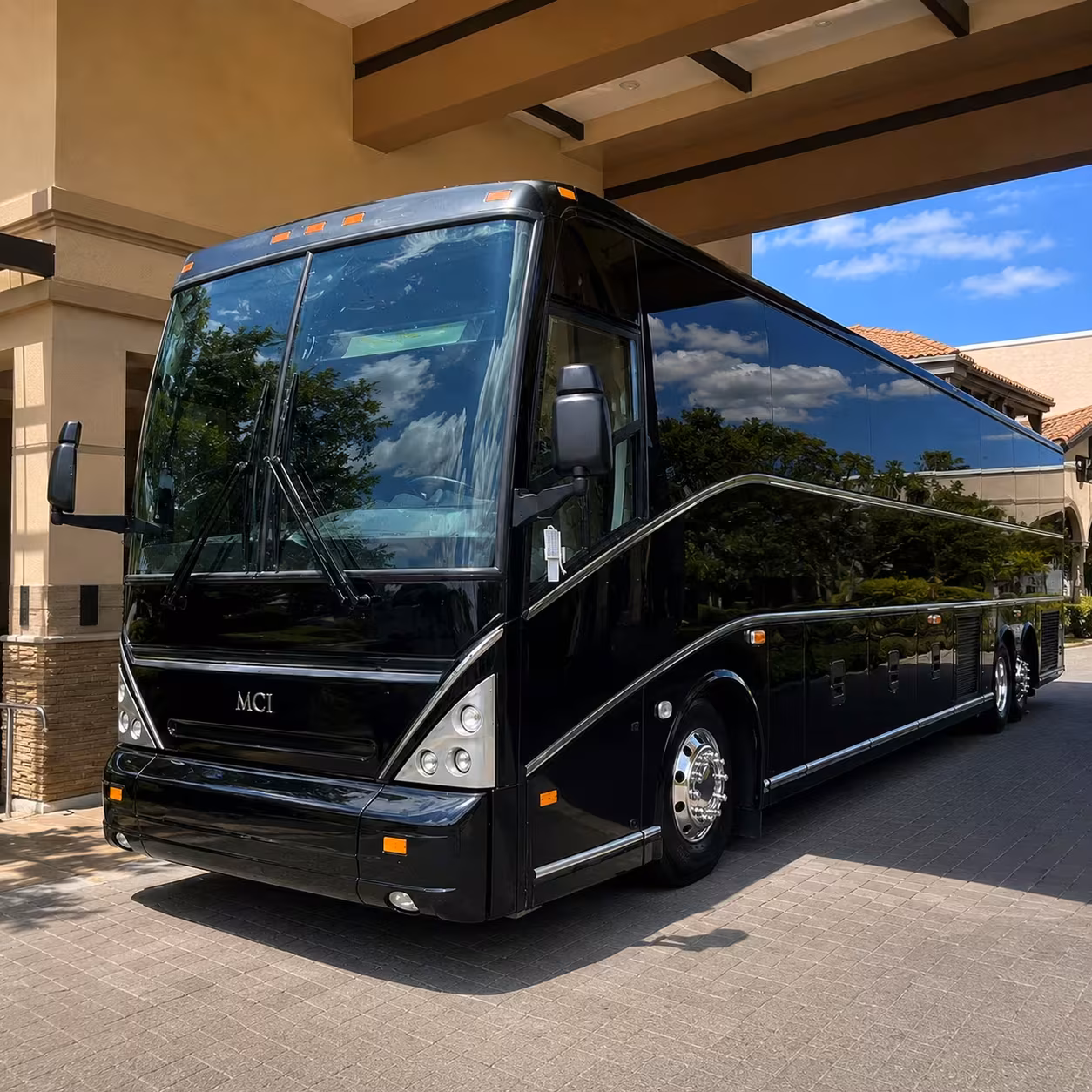 construction worksite shuttle buses for downey contractors
