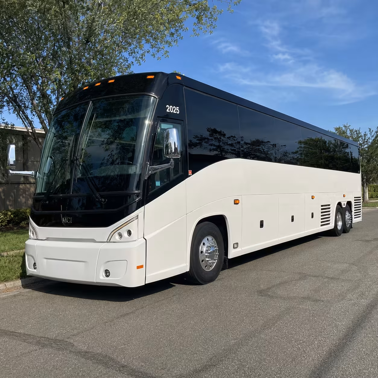 downey school and university bus rentals for long trips