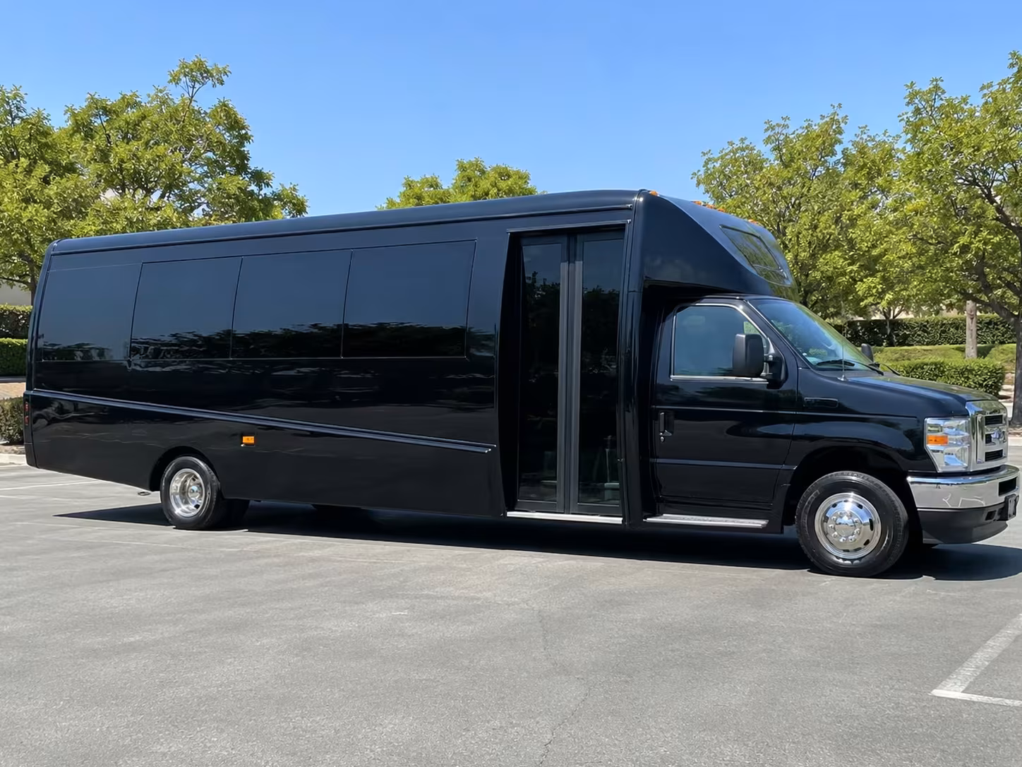 minibus rentals for smaller groups heading to concerts near downey